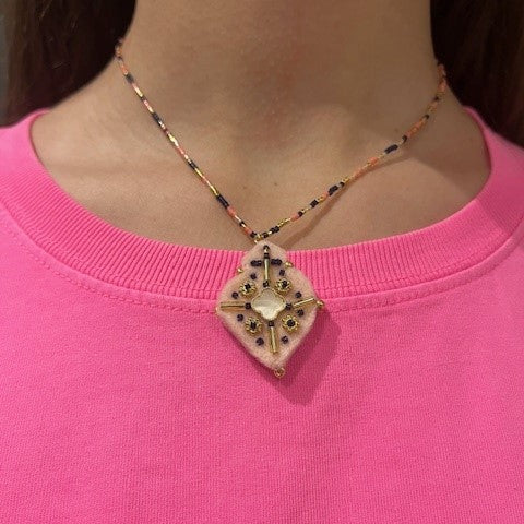 collier tour de cou feutrine